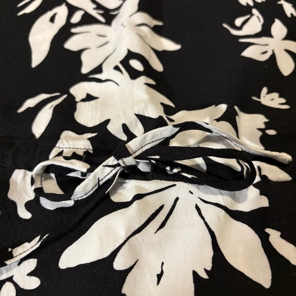 Denver Hayes Black and White Floral Midi Dress, Sz M, drawstring plus pockets - Picture 6 of 12